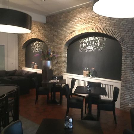 Plein 13 Otel Drunen Dış mekan fotoğraf